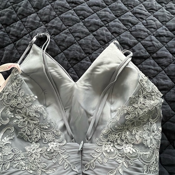 JJ’s House Bridesmaid Dreas - Picture 4 of 9